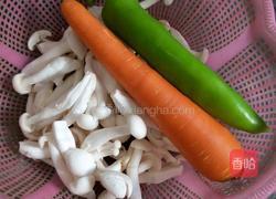 素炒白玉菇的做法图解1