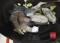 啤酒鲤鱼的做法图解3