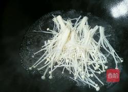 金针菇煮面条的做法图解4