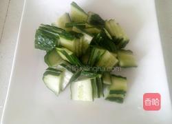 黄瓜凉拌腐竹的做法图解2
