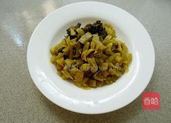 酸菜炖冬瓜的做法图解2