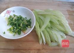 芹菜面条的做法图解3