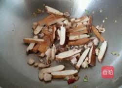 茄子炒豆腐干的做法图解5