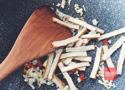 豆腐干炒青椒的做法图解8