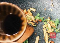 豆腐干炒青椒的做法图解10