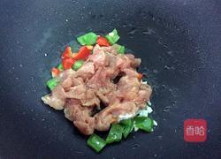 咸菜炒猪肉的做法图解4