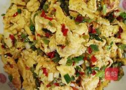 青红椒炒鸭蛋的做法图解6