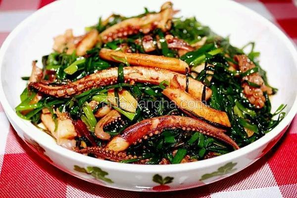 荤素搭配健康美味鱿鱼韭菜