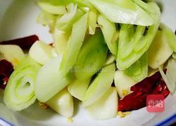 荤素搭配健康美味鱿鱼韭菜的做法图解1
