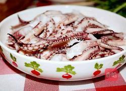 荤素搭配健康美味鱿鱼韭菜的做法图解5