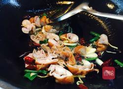 尖椒溜肥肠的做法图解5