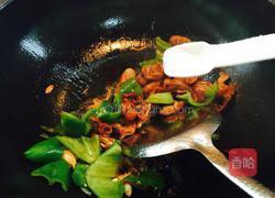 尖椒溜肥肠的做法图解8