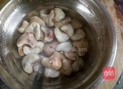 菱角小炒肉的做法图解2