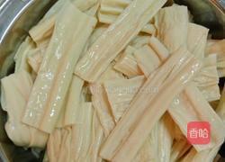 虾米豆枝韭菜的做法图解1