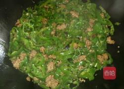 青椒炒肉丝的做法图解4