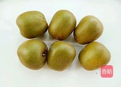 猕猴桃果汁的做法图解1