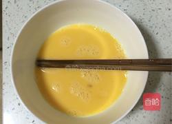 番茄鸡蛋连汤面的做法图解1