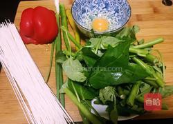 素炒面条的做法图解1