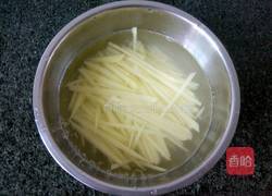 土豆白菜汤的做法图解2