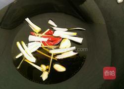 杂鱼煲的做法图解3