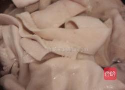 水晶肉皮冻的做法图解1