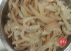 水晶肉皮冻的做法图解3