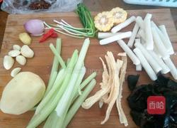 麻辣海鲜锅的做法图解2