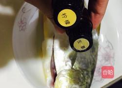 油泼鱼的做法图解2