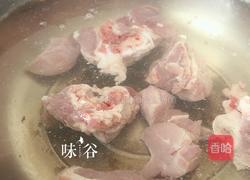 猴头菇猪骨汤的做法图解3