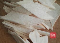 杏鲍菇鸡腿汤的做法图解3