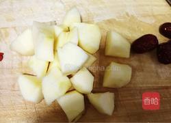 红枣苹果汤的做法图解2