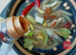 花生炖鸡爪的做法图解9