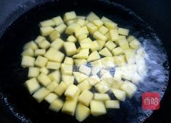 孜然土豆块的做法图解3