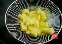 孜然土豆块的做法图解4