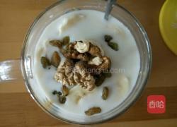 香蕉燕麦牛奶的做法图解4