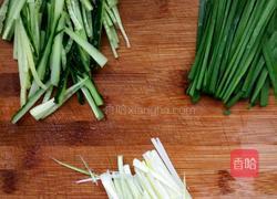 三丝豆皮卷的做法图解1