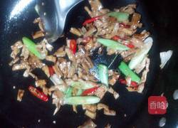 干白辣椒炒肉的做法图解11