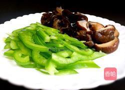 木耳炒腐竹的做法图解1