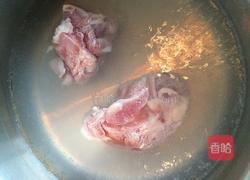 排骨海带玉米汤的做法图解4