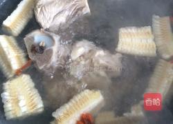 排骨海带玉米汤的做法图解6