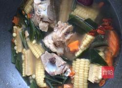 排骨海带玉米汤的做法图解10