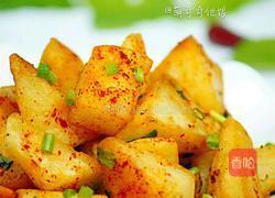 铁板孜然土豆块的做法图解1