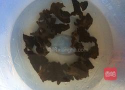 木耳白菜的做法图解1