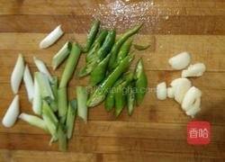 胡萝卜炒腊肉的做法图解3