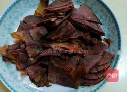 炒卤牛肉的做法图解1