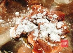 水晶咕咾肉的做法图解3