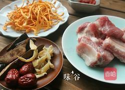 灵芝虫草花排骨汤的做法图解1