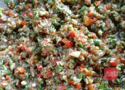 芹菜彩椒猪肉饺子的做法图解4