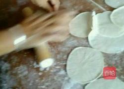 芹菜彩椒猪肉饺子的做法图解6