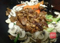 鲜蘑炒肉片的做法图解15